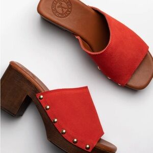 Penelope Chilvers Arusha Suede Mule sandals in red like new